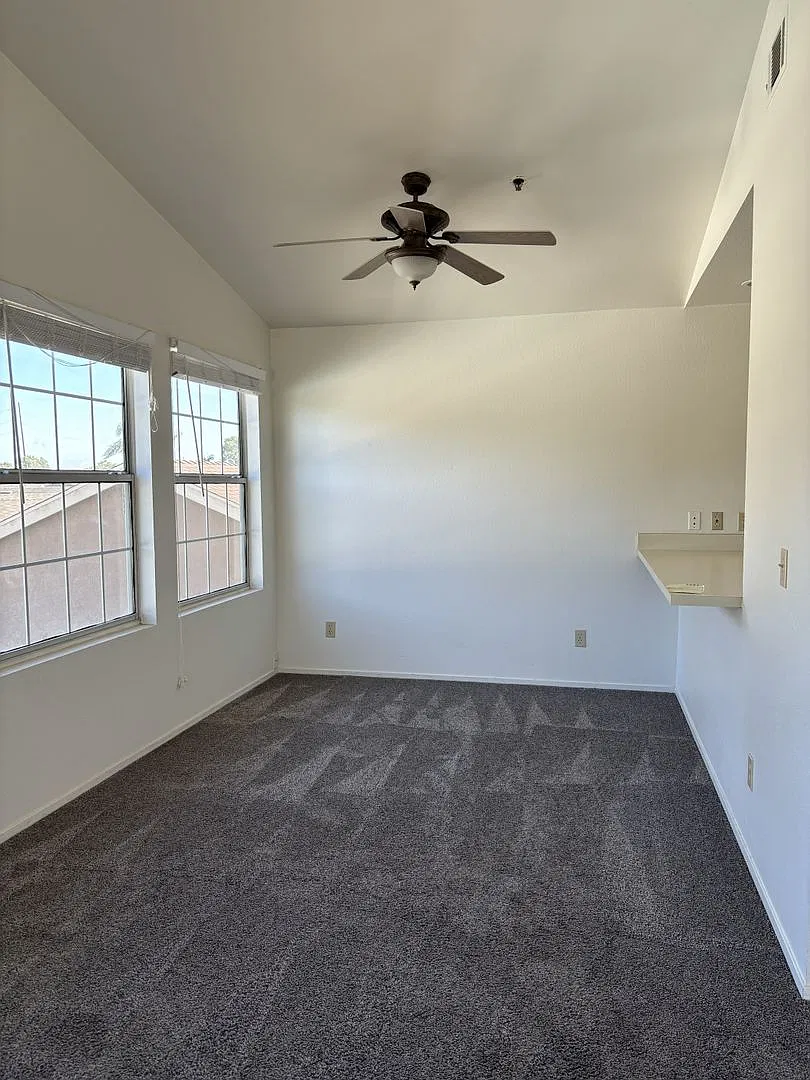 2 Bedroom/1.5 Bathroom Available Now in Private Community! — Photo 4