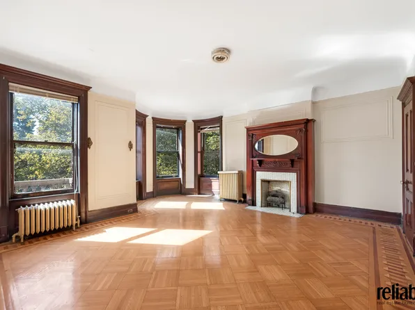 903 Saint Mark's Avenue image 12 of 14