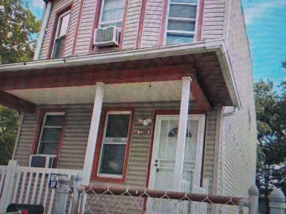 1st image of 3268 River Ave