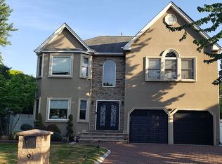 9 Brian Ct, Hazlet, NJ 07730