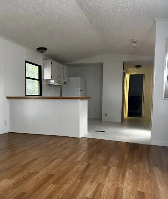 111 Saint Ellen Dr — Photo 4