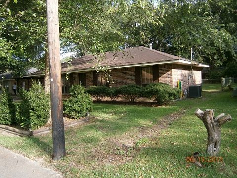 3rd image of 4212 Gwendolyn Dr