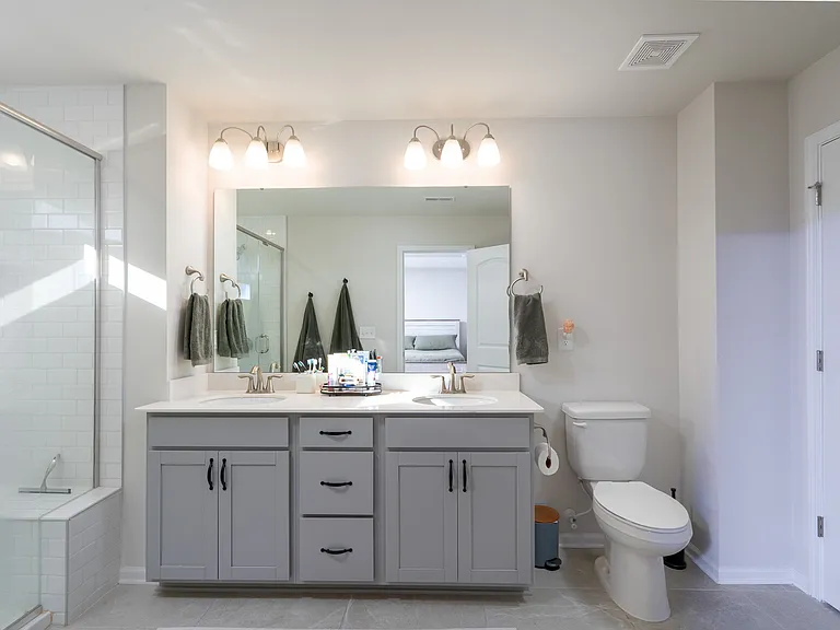 2418 Heathcliff Trl — Photo 13
