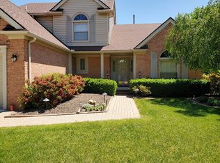 3247 Primrose Dr #3247, Rochester, MI 48307