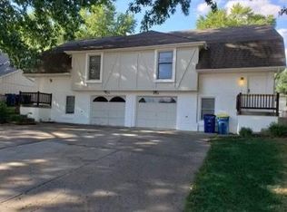 432 Lee Dr, Liberty, MO 64068