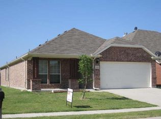 9012 Yosemite Trl, Aubrey, TX 76227