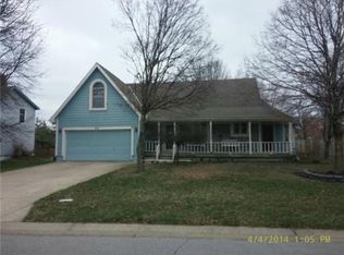 337 N Park Dr, Raymore, MO 64083