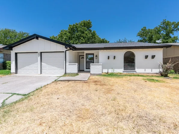 805 Salem Dr, Arlington, TX 76014