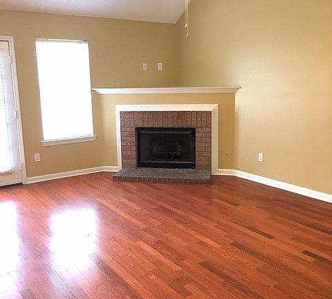 2nd image of 180 Village Dr