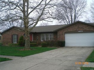 1403 Cornish Dr, Vandalia, OH 45377