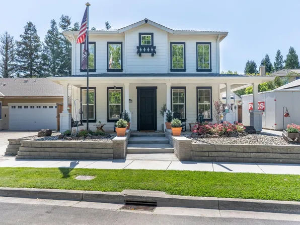 434 Treecrest Cir, Oakdale, CA 95361