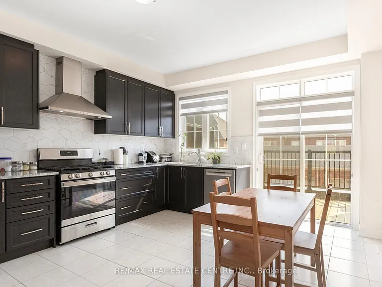353 Inspire Blvd — Photo 8