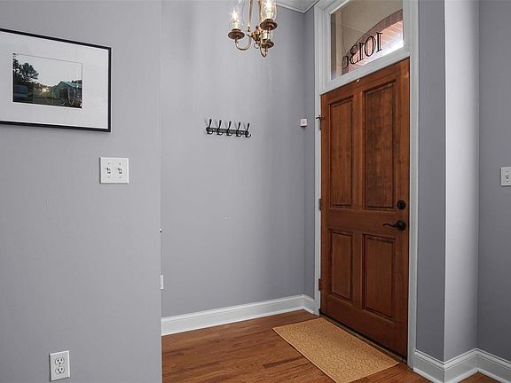 3rd image of 1013C Mississippi Ave Unit 34