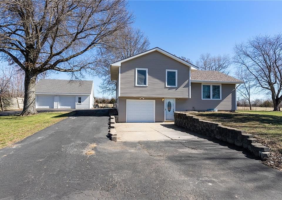 27775 Rockville Rd, Louisburg, KS 66053 Zillow