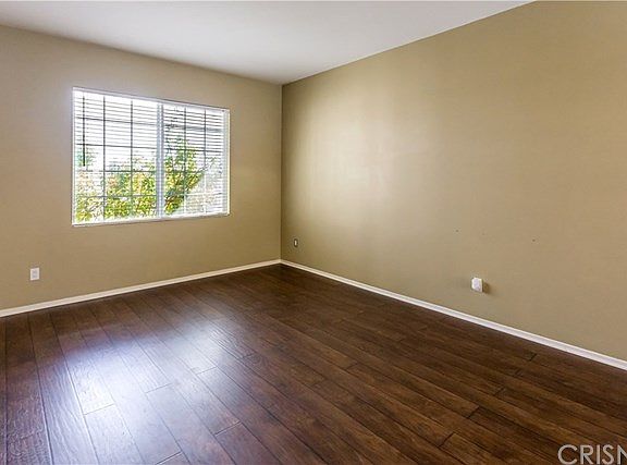 2nd image of 39307 Jefferson Dr