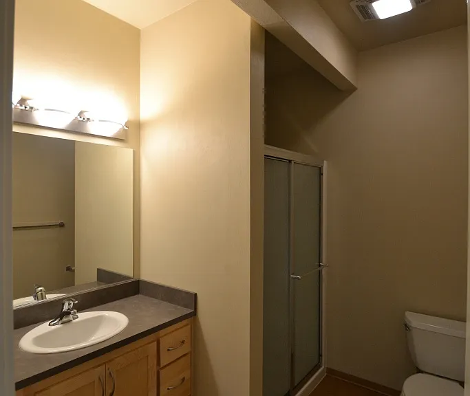 648 E 17th Ave #1-20 — Photo 20