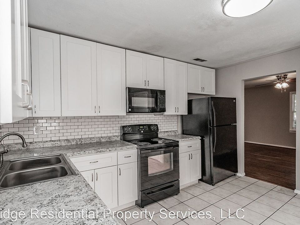 1st image of 5736 Tracyne Dr