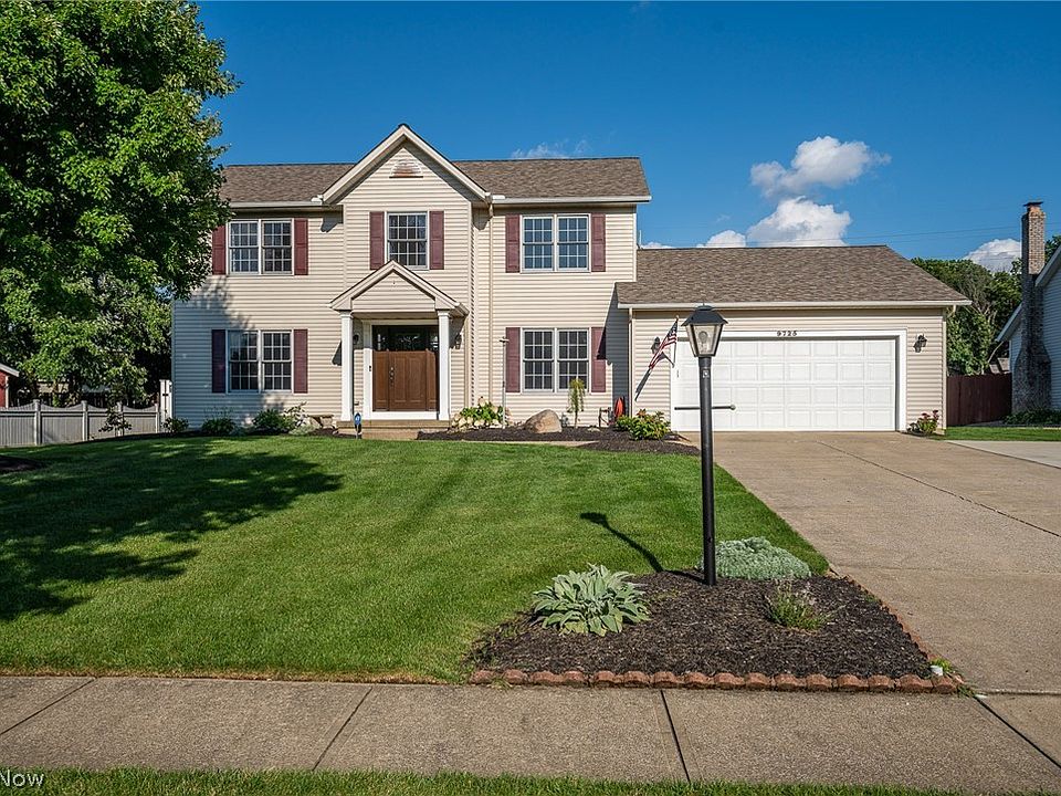 1st image of 9725 Woodhurst Dr