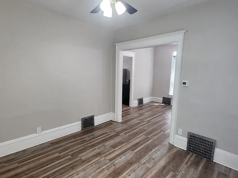 Room attached to the main entrance room