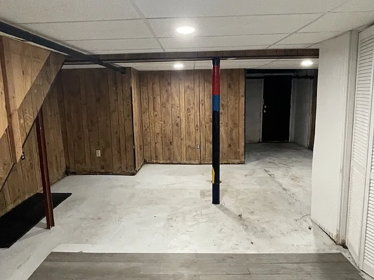 7442 Irvine St — Photo 19