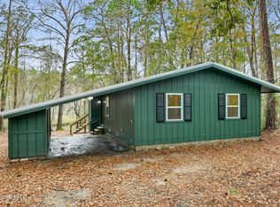 7421 Fish Hawk Rd, Gautier, MS 39553