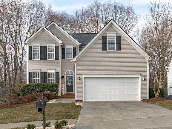 2nd image of 2501 Springfield Park Dr