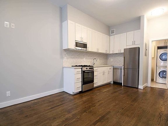 5th image of 165 E 90th St APT 2B