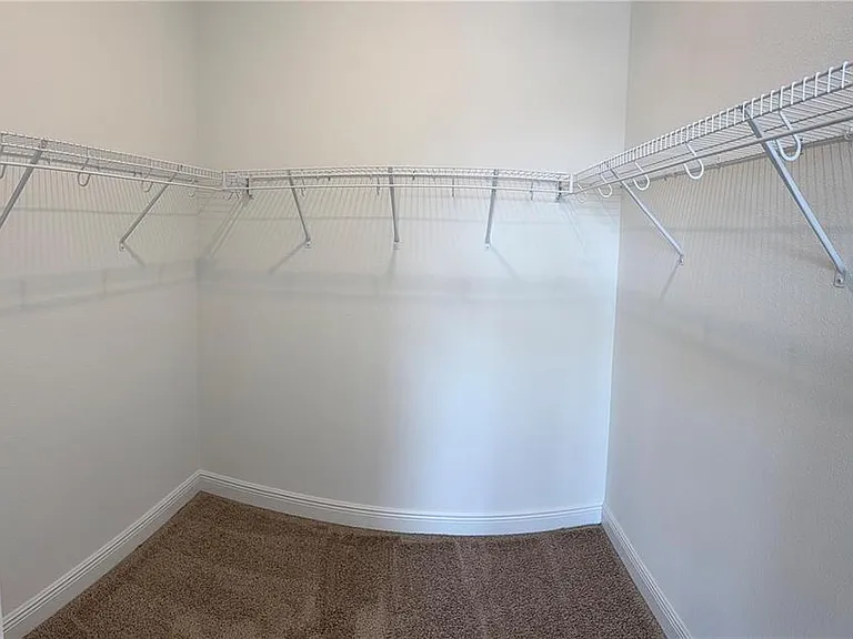 10374 Pearson Ave — Photo 15
