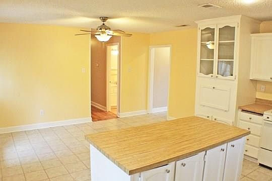 5th image of 1509 Jasmine Ln