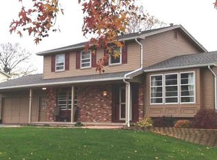 81 Mont Morency Dr, Rochester, NY 14612