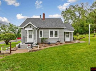 1313 Vine St, Le Sueur, MN 56058