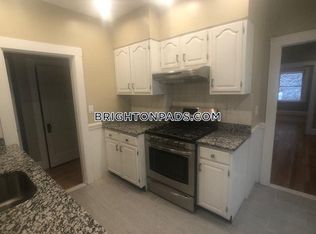 5 Champney St #2F, Brighton, MA 02135