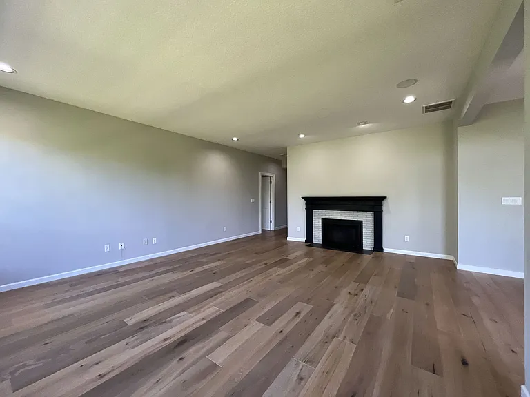 224 NW Sundown Way — Photo 19