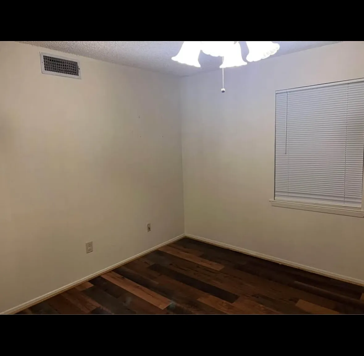 2 bed, 900 sqft, $1,095 — Photo 2