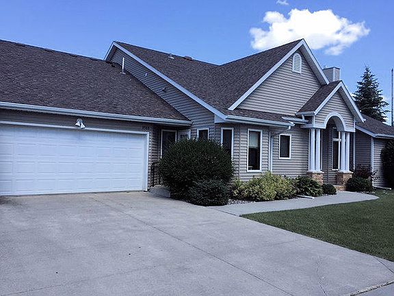 2nd image of 3586 Meadow Dr