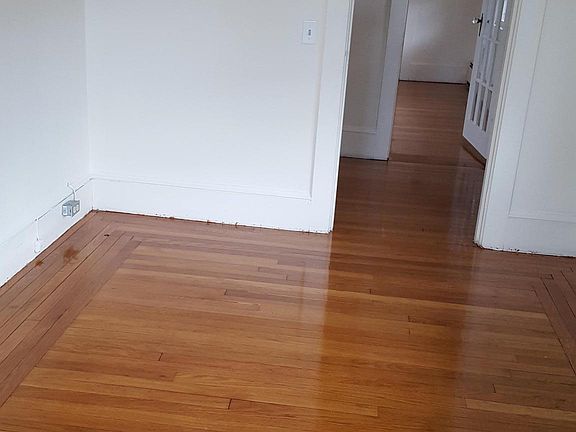 Living room/dining room or additional bedroom