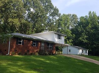 208 E Franks Rd, Booneville, MS 38829