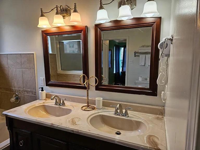 9933 Alexanders Ridge Dr — Photo 22