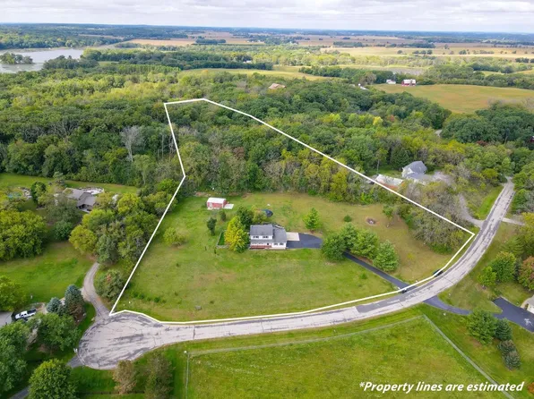 N6859 Hunters Ridge Road, Delavan, WI 53115