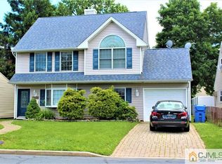 87 N Main St, Iselin, NJ 08830