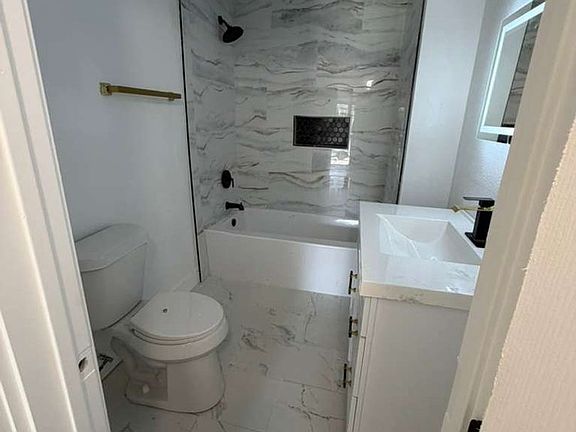 5th image of 204 S 7th St