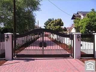 2nd image of 8657 La Entrada Ave