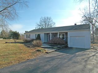 454 Whiton Rd, Neshanic Station, NJ 08853