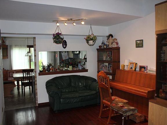 3rd image of 4563 Olmstead Dr