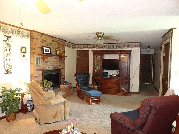 2nd image of 54 Hermitage Dr