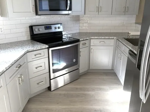 1330 S Monaco Pkwy, Denver, CO