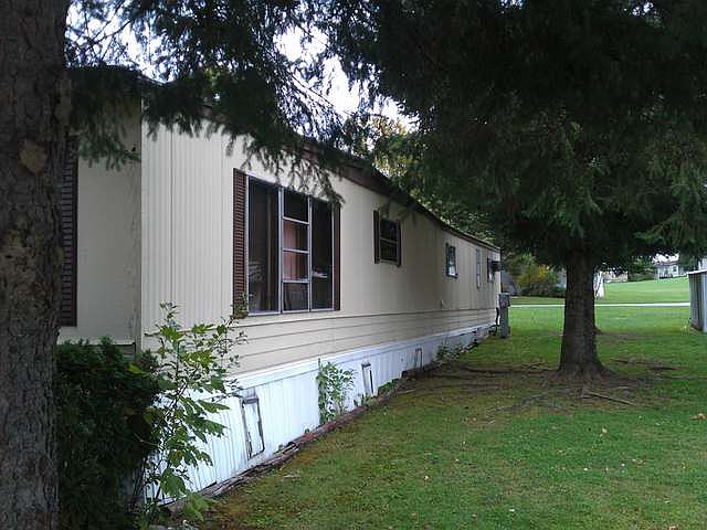 2nd image of 355 Woodland Heights Ter