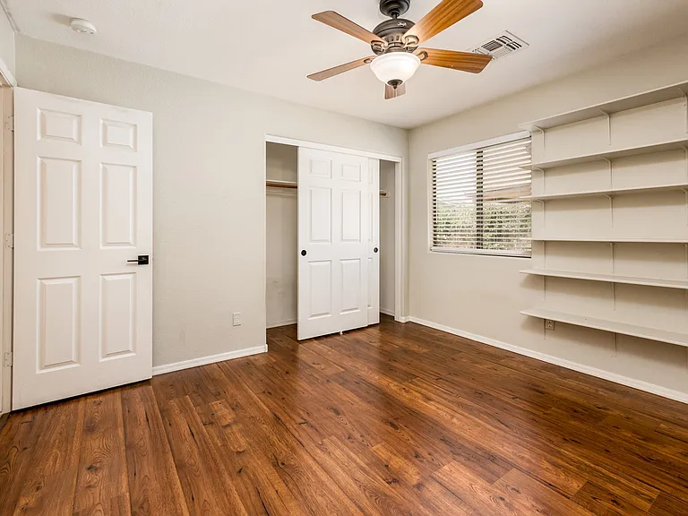 17429 W Watson Ln — Photo 10