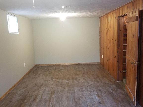 3rd image of 1417 Dakota St