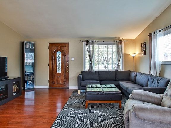 2nd image of 954 Delay Ave